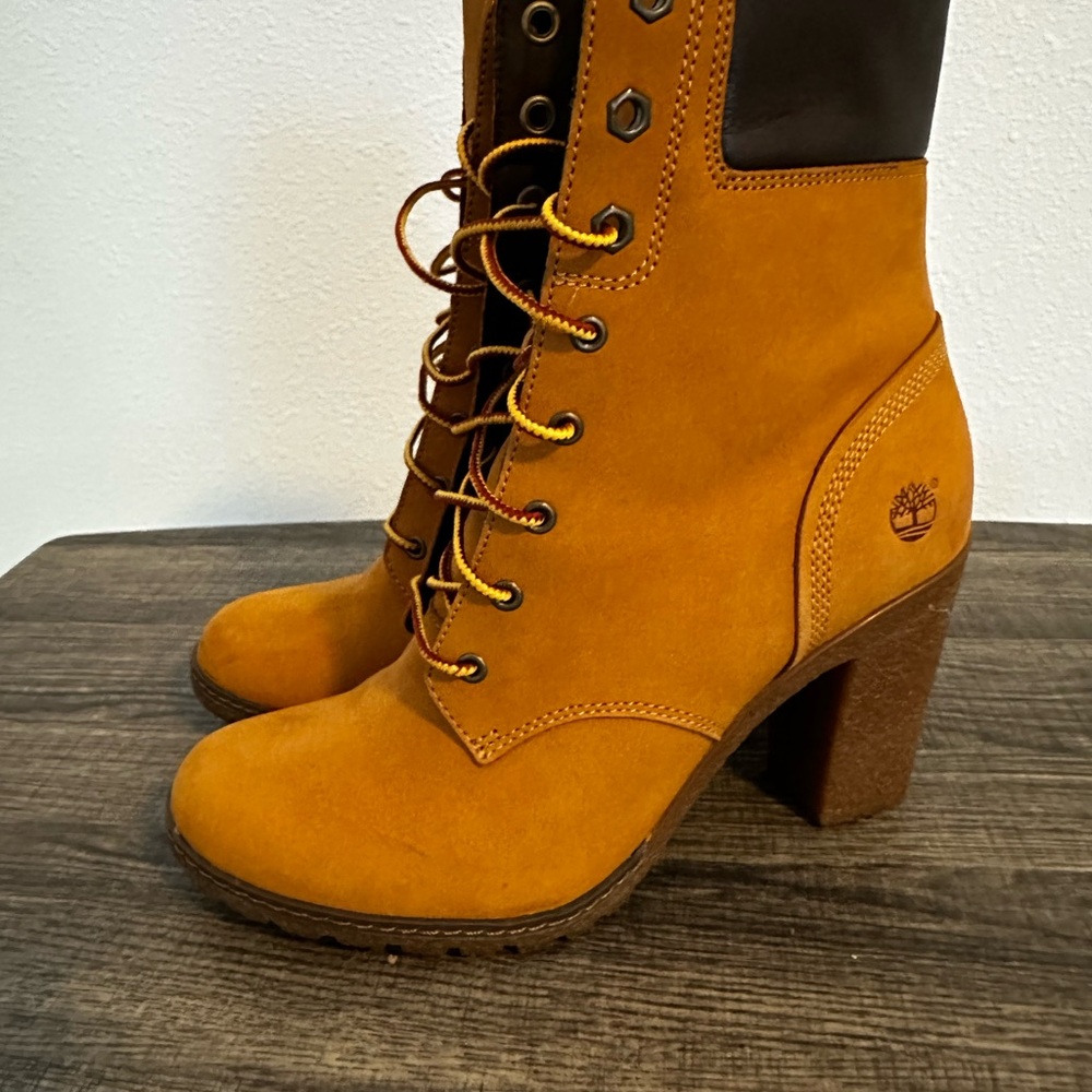 Timberland Women's Brown Heeled Lace-Up Boots